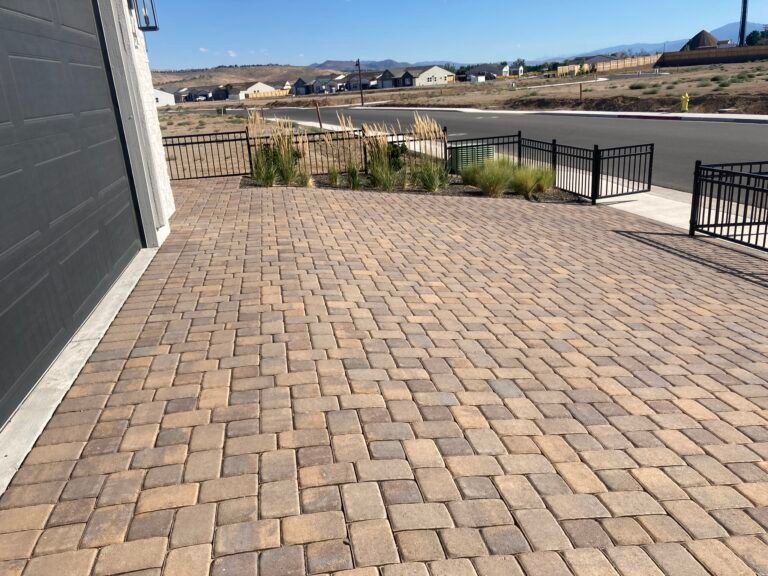 front yard patio pavers